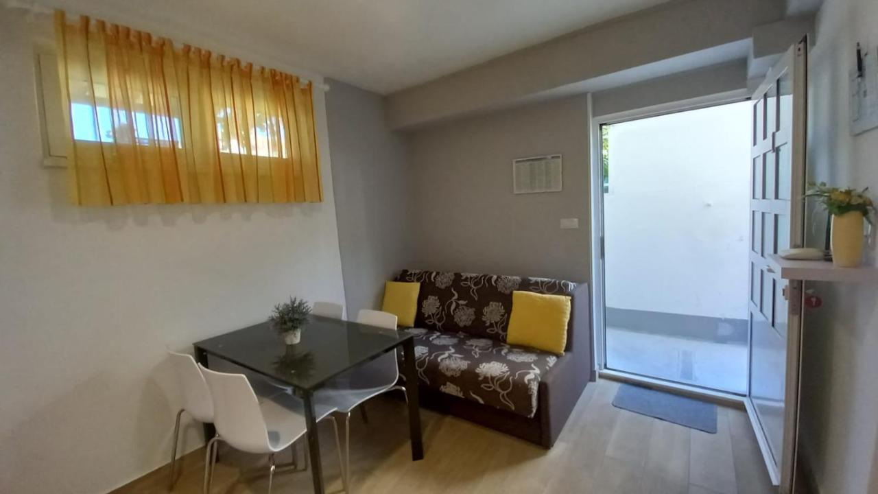 Apartman Marta Podstrana Bagian luar foto