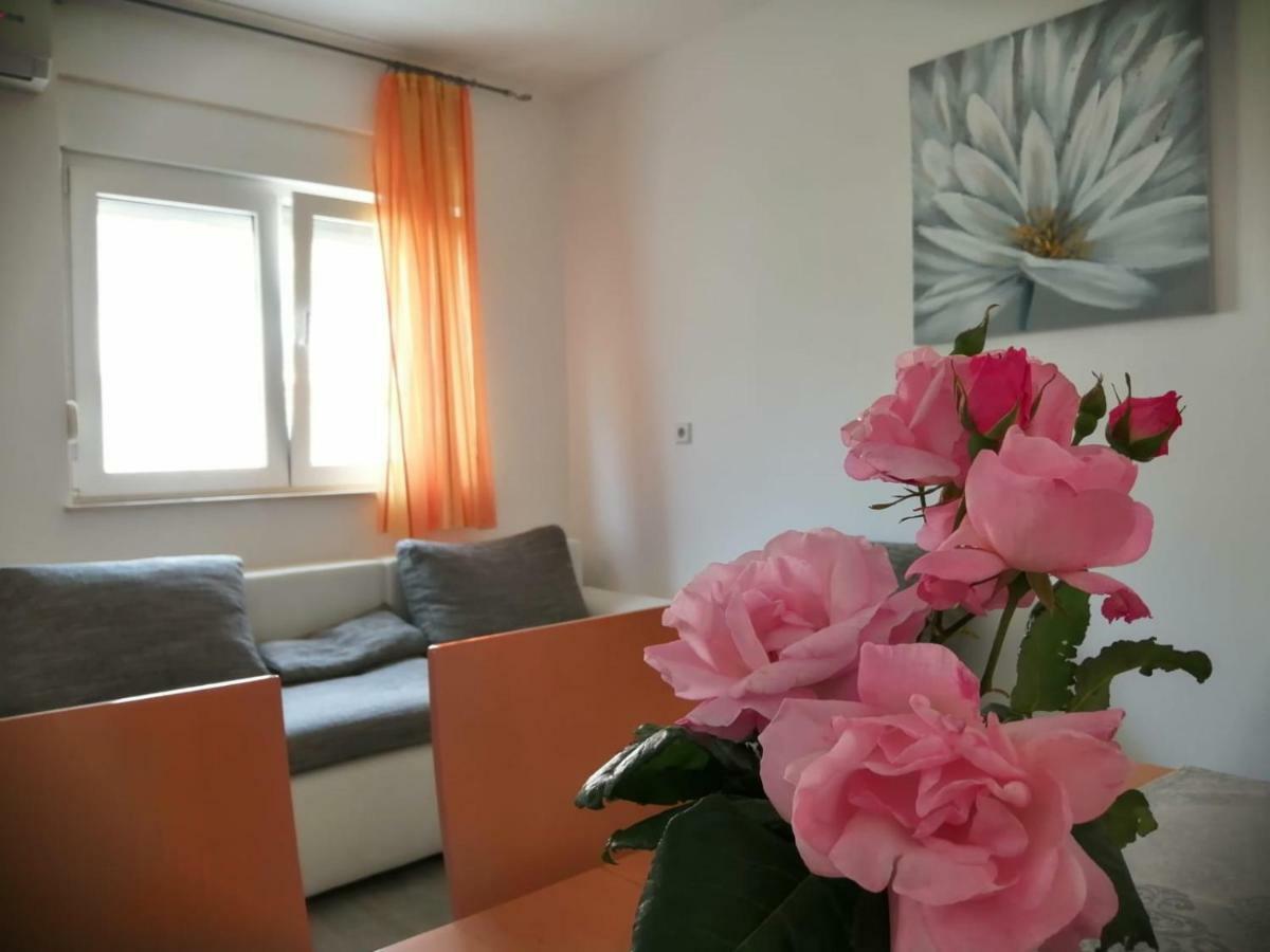 Apartman Marta Podstrana Bagian luar foto