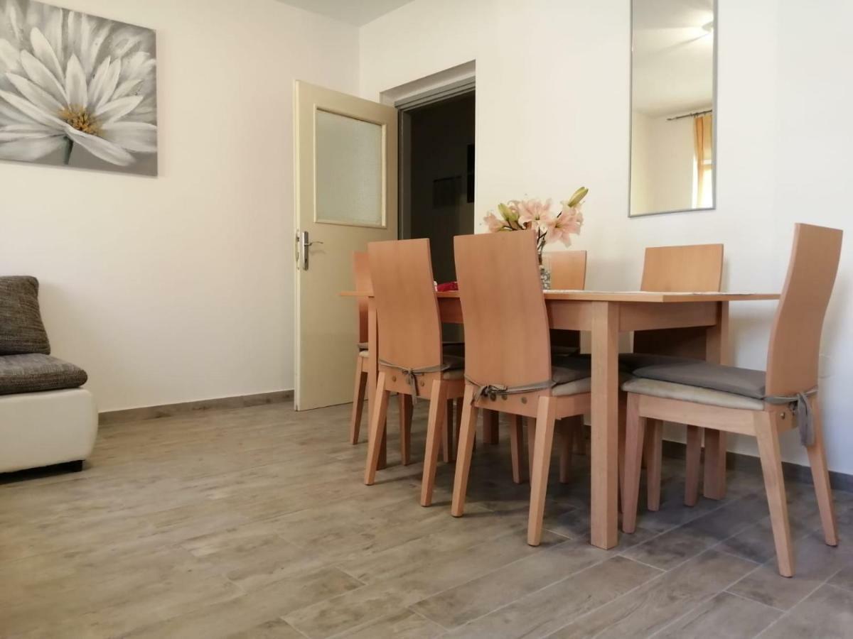 Apartman Marta Podstrana Bagian luar foto